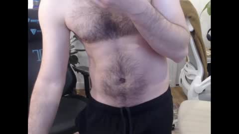 Snapshot of etudiantxx chatting on May 28, 2026, 12:13 pm etudiantxx online show from May 28, 2026, 12:13 pm