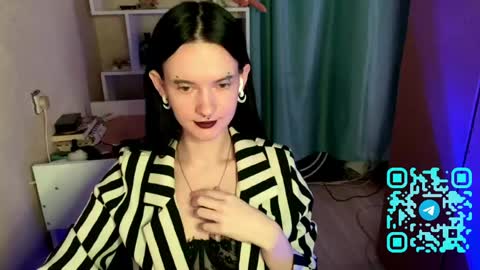 Kate online show from April 19, 2026, 11:09 am