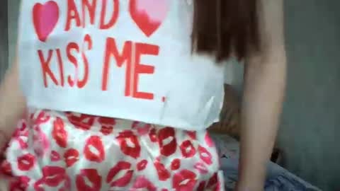 eva00186 online show from February 4, 2025, 10:43 am