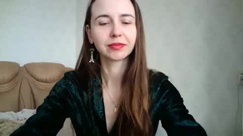 eva00186 online show from February 15, 2026, 7:51 am