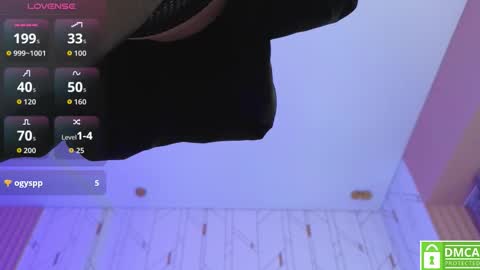 Snapshot of eva__summers chatting on December 3, 2025, 4:42 am Eva online show from December 3, 2025, 4:42 am