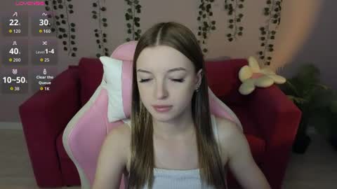 Snapshot of eva__thompson chatting on July 8, 2026, 12:48 am Eva online show from July 8, 2026, 12:48 am