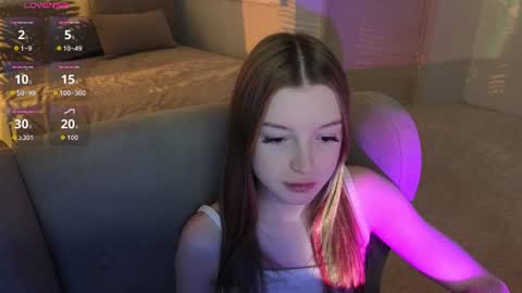 Snapshot of eva__thompson chatting on July 20, 2026, 2:04 am Eva online show from July 20, 2026, 2:04 am