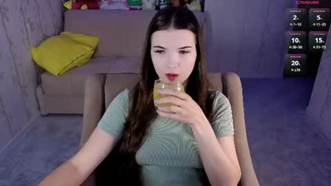 Snapshot of eva_davie chatting on June 28, 2026, 1:28 pm Eva online show from June 28, 2026, 1:28 pm