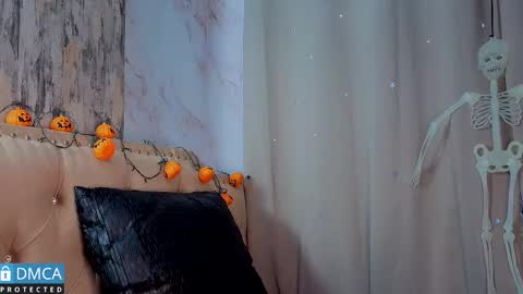 eva delight online show from October 18, 2025, 11:11 am