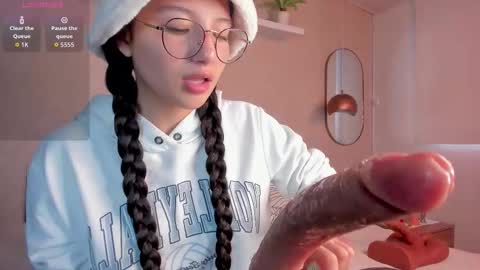 Evaa Depp online show from November 11, 2025, 1:33 pm