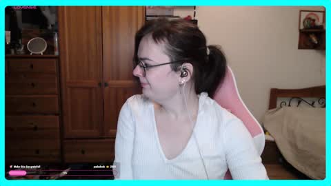 Gamer Katt online show from February 8, 2025, 9:24 am