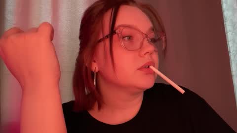 eva_kittenn online show from November 23, 2025, 10:59 am