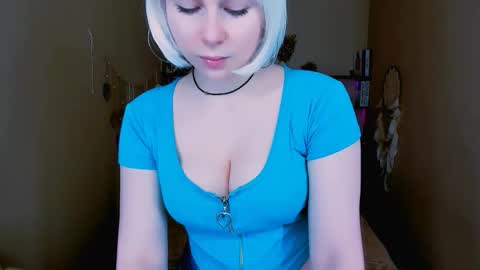 Eva online show from October 17, 2025, 3:14 pm