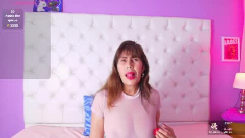 Snapshot of eva_loretti chatting on January 28, 2025, 2:43 am online show from January 28, 2025, 2:43 am