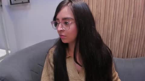 Angelinne online show from January 22, 2025, 3:31 am