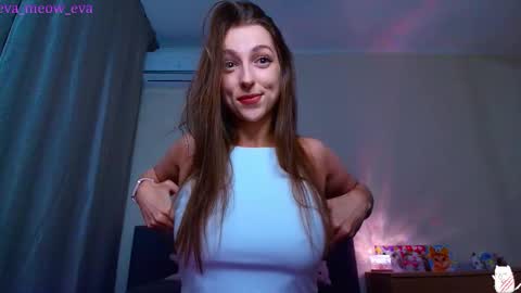 eva_meow_eva online show from September 21, 2025, 9:05 pm