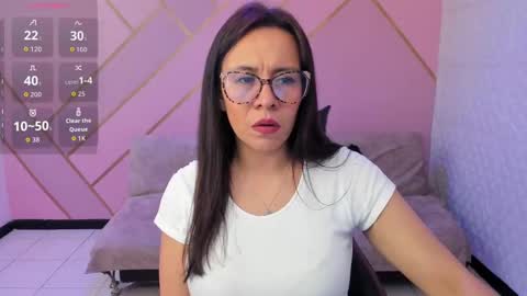 Eva  online show from October 8, 2025, 2:36 pm