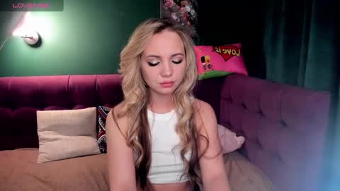 Eva 3 online show from February 6, 2025, 5:03 am