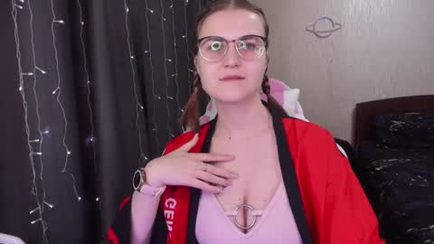 Eva online show from February 21, 2025, 4:16 pm