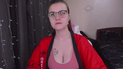 Eva online show from March 11, 2025, 9:45 am