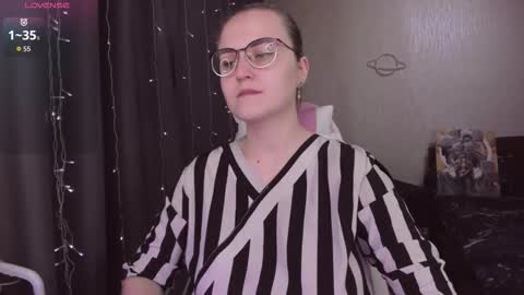 Eva online show from December 4, 2025, 11:19 am