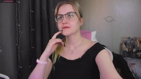 Eva online show from April 21, 2026, 3:07 pm