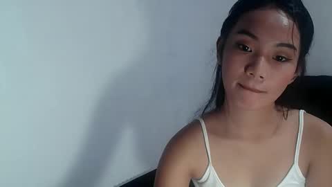 eva_pinay19 online show from October 29, 2025, 10:06 am