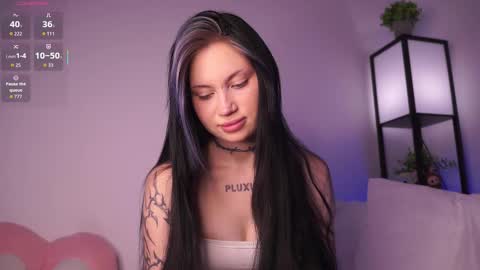 Eva online show from October 3, 2025, 3:09 pm