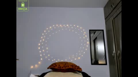 Eva online show from January 28, 2025, 6:49 pm