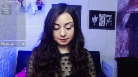 Eva online show from October 9, 2025, 3:21 pm