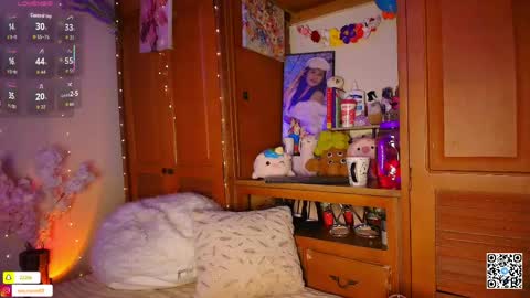 Eva  online show from April 22, 2026, 12:07 pm