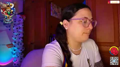 Snapshot of eva_rosse69 chatting on June 27, 2026, 12:10 pm Eva online show from June 27, 2026, 12:10 pm