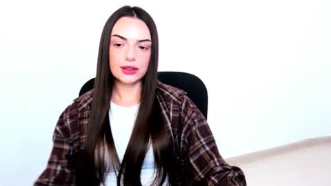 Eva online show from January 30, 2025, 9:04 pm