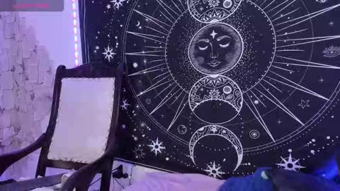 Eva  online show from November 8, 2025, 8:25 am