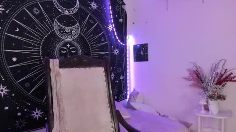 Eva  online show from February 21, 2026, 8:37 am