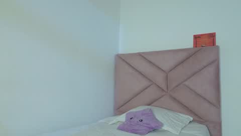 Snapshot of eva_sin18 chatting on April 25, 2026, 11:46 pm Eva Sin online show from April 25, 2026, 11:46 pm