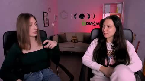 Snapshot of eva_smiith_ chatting on December 18, 2025, 6:41 am Eva online show from December 18, 2025, 6:41 am