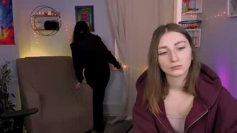 Snapshot of eva_smiith_ chatting on January 13, 2026, 7:02 am Eva online show from January 13, 2026, 7:02 am