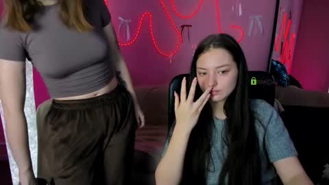 Snapshot of eva_smiith_ chatting on March 9, 2026, 6:39 am Eva online show from March 9, 2026, 6:39 am