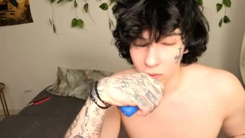 Snapshot of eva_sunshine_blueeyes chatting on May 2, 2026, 7:52 pm Eva Sunshine Blue Eyes online show from May 2, 2026, 7:52 pm
