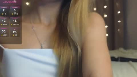 Hello Im Eva online show from December 14, 2024, 2:42 pm