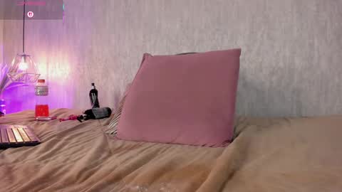 Eva online show from September 27, 2025, 3:50 pm