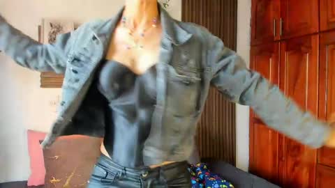 Eva online show from April 24, 2026, 2:19 pm