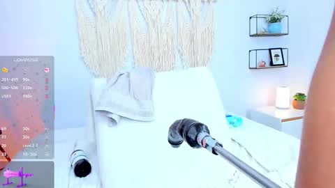 evaa_rosee online show from February 16, 2026, 8:05 pm