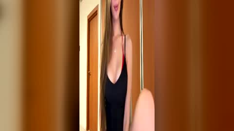 Snapshot of evaangelina_ chatting on June 18, 2026, 10:03 pm Eva online show from June 18, 2026, 10:03 pm