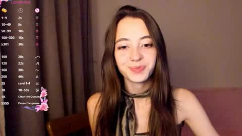 evabradly online show from October 14, 2025, 6:31 pm