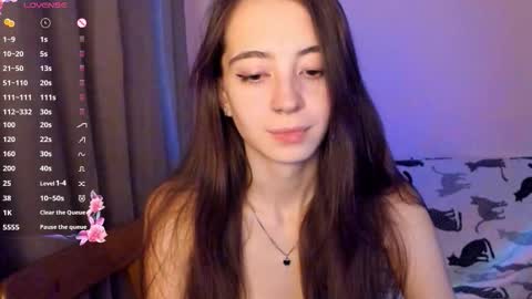 evabradly online show from November 21, 2025, 7:01 pm