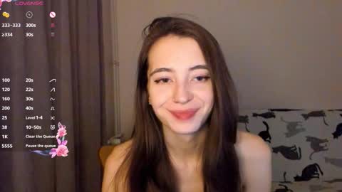 evabradly online show from November 30, 2025, 7:18 pm