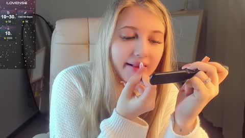 Eva  online show from January 5, 2025, 2:38 am