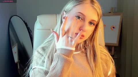 Eva  online show from January 22, 2025, 2:26 am