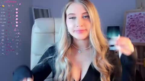 Eva  online show from February 25, 2025, 2:36 am