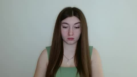 Snapshot of evachaturbatte chatting on May 6, 2026, 5:03 am Evachaturbatte online show from May 6, 2026, 5:03 am