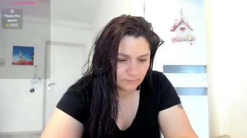Snapshot of evadiana8484 chatting on May 9, 2026, 8:52 am evadiana8484 online show from May 9, 2026, 8:52 am