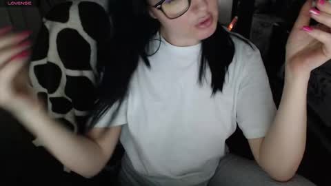 EVADREAM online show from February 23, 2026, 10:40 pm